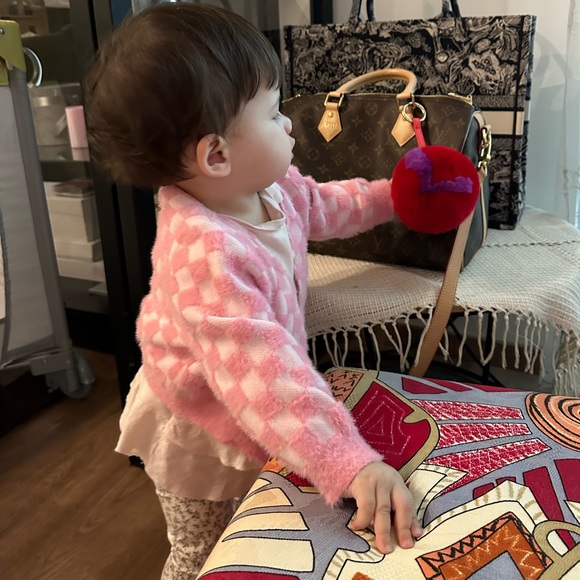 Meet your Posher, LGH - Picture 2 of 2